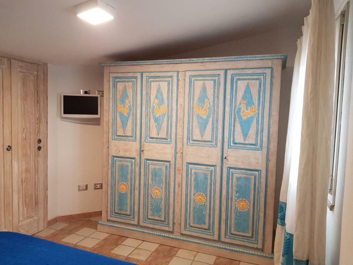 Appartamento Mansardato Anda&Torra كاستيلساردو المظهر الخارجي الصورة